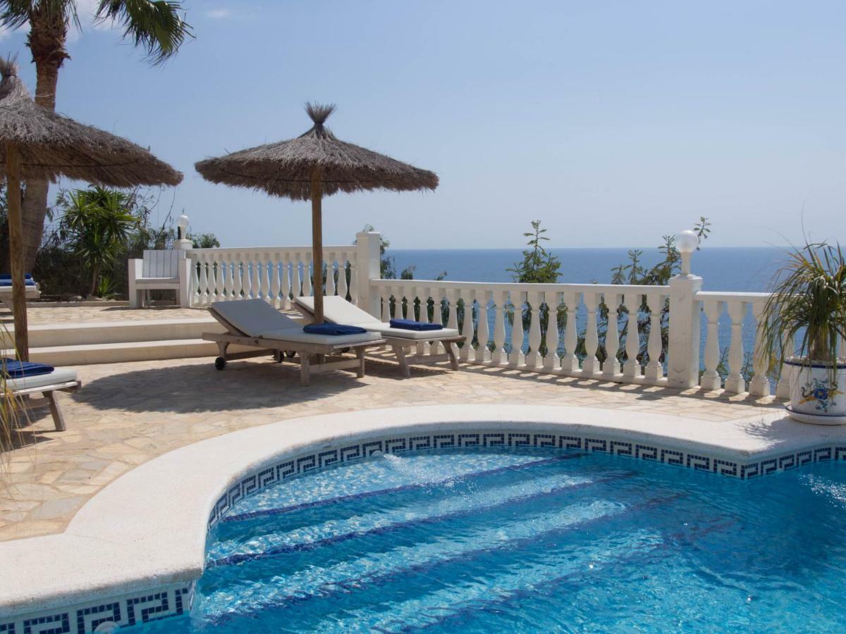 Frontline Villa, Five Star Deluxe El Campello Exteriér fotografie